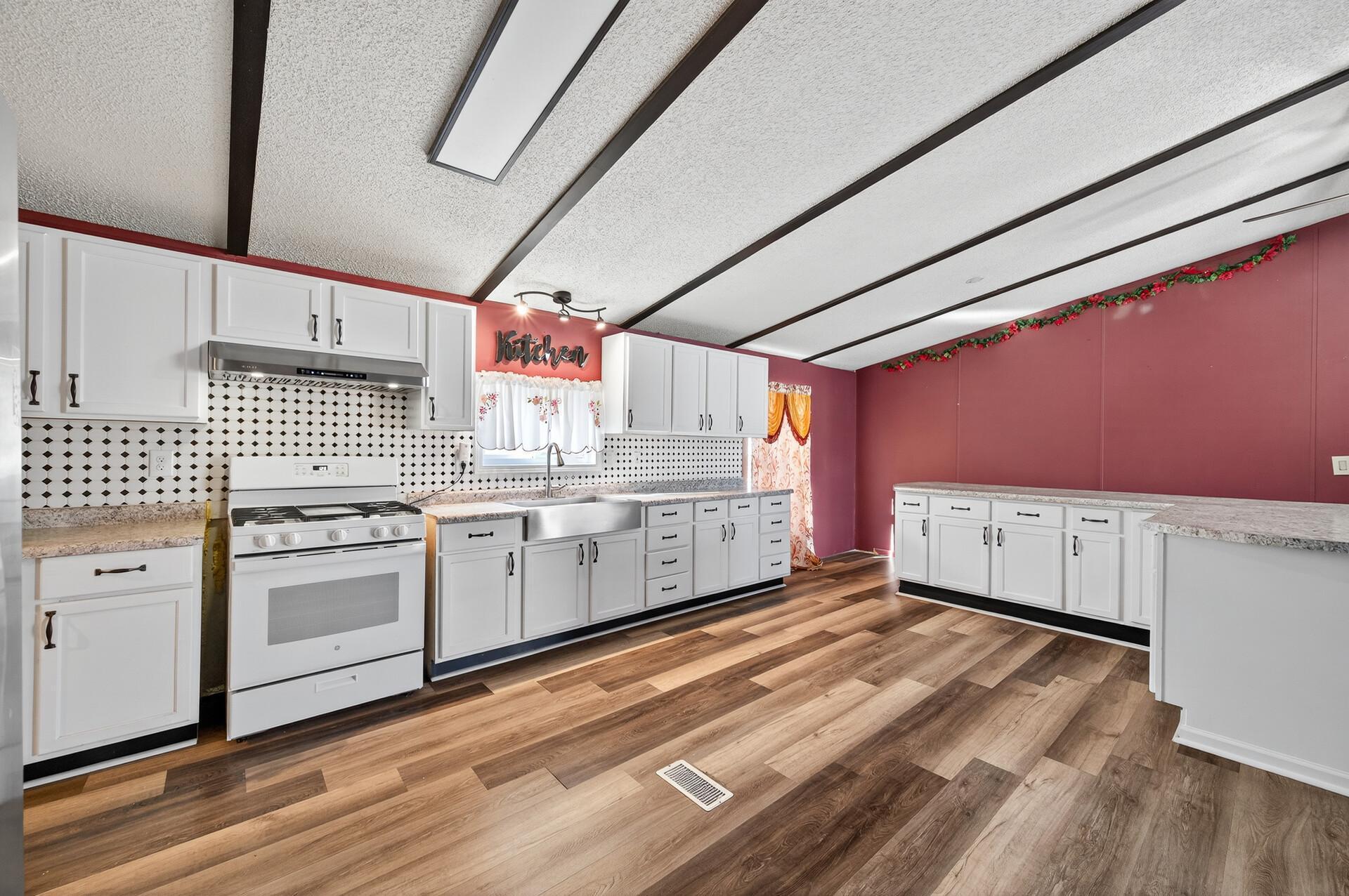 7436 West Circle Northeast Fridley, MN 55432 - Photo 11 of 28