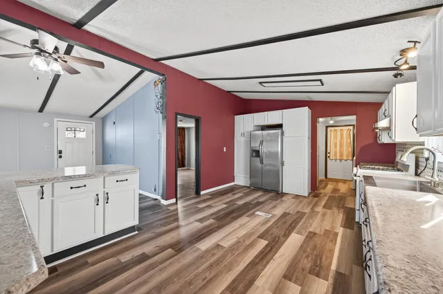 $80,000 | 7436 West Circle Northeast, Fridley, MN 55432