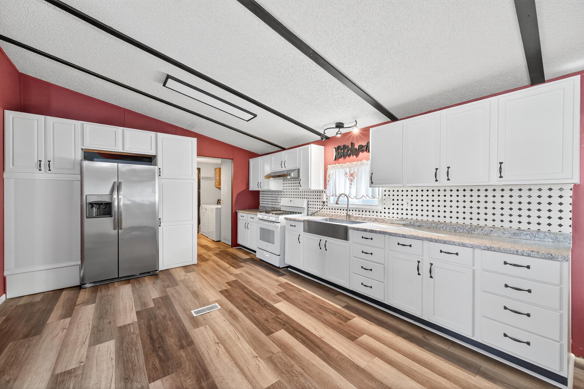 7436 West Circle Northeast Fridley, MN 55432 - Photo 13 of 28