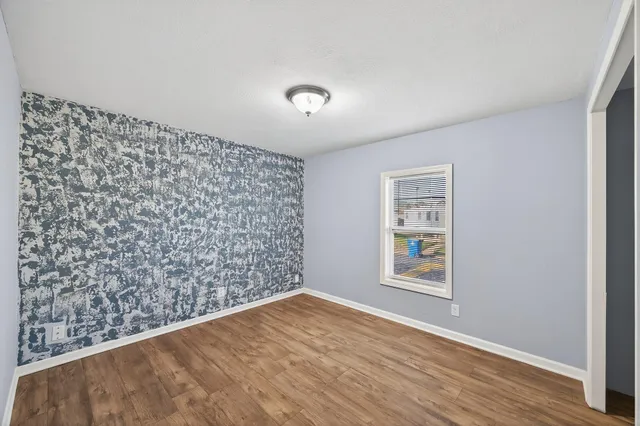 $80,000 | 7436 West Circle Northeast, Fridley, MN 55432