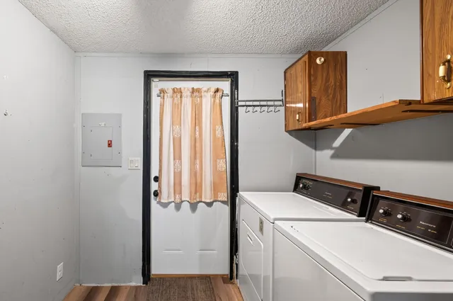 $80,000 | 7436 West Circle Northeast, Fridley, MN 55432