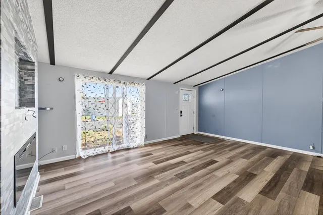 $80,000 | 7436 West Circle Northeast, Fridley, MN 55432