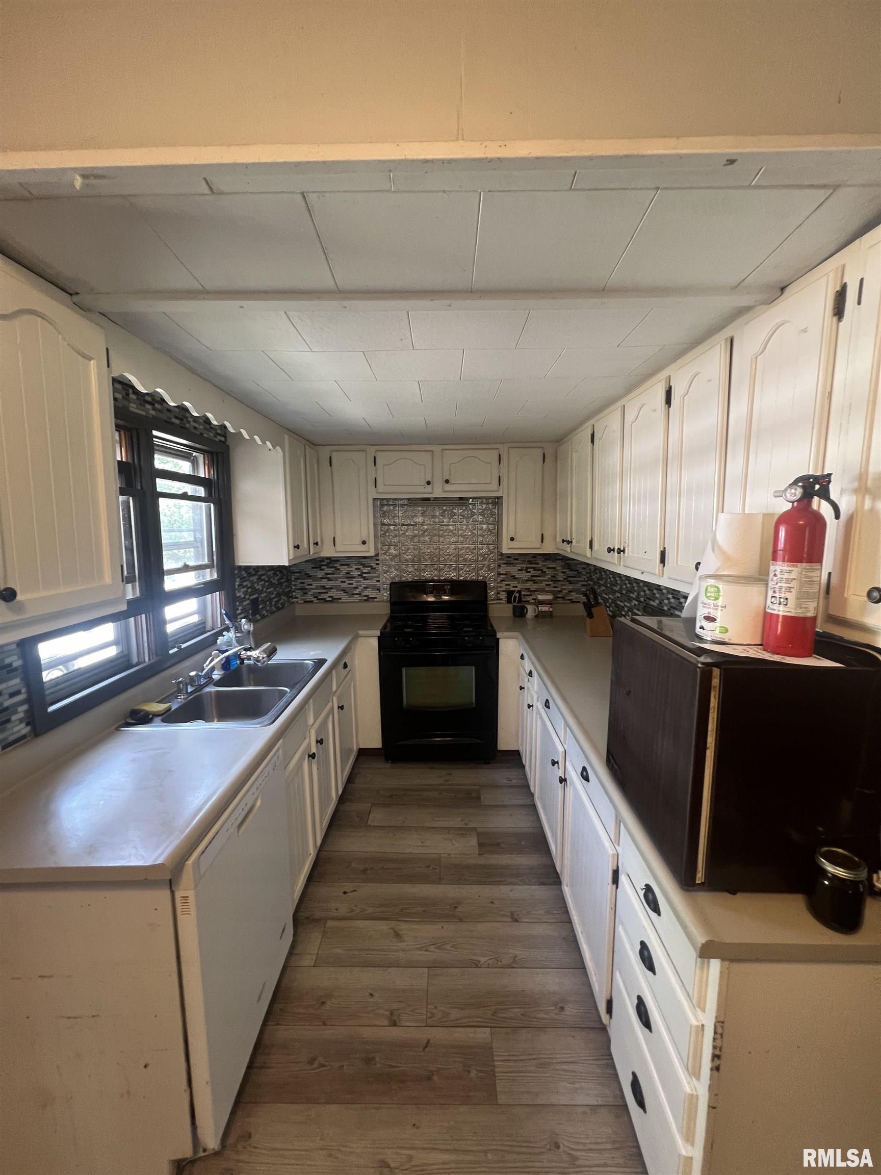 10623 West Center Road Mulkeytown, IL 62865 - Photo 8 of 39