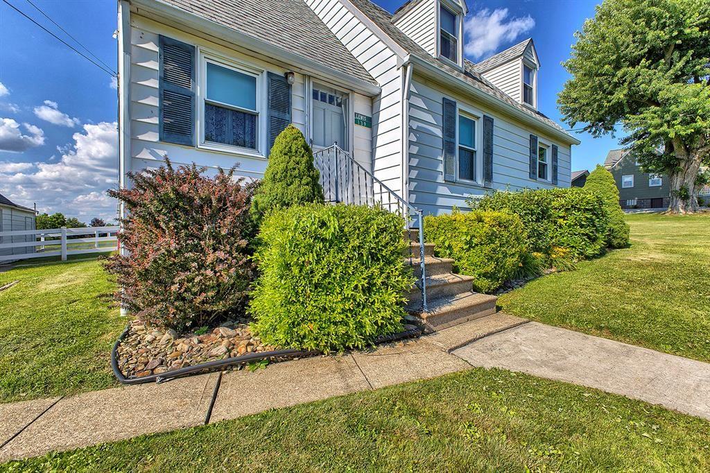 139 Holly Place Road Mount Pleasant, PA 15666 - Photo 5 of 14 Front Door