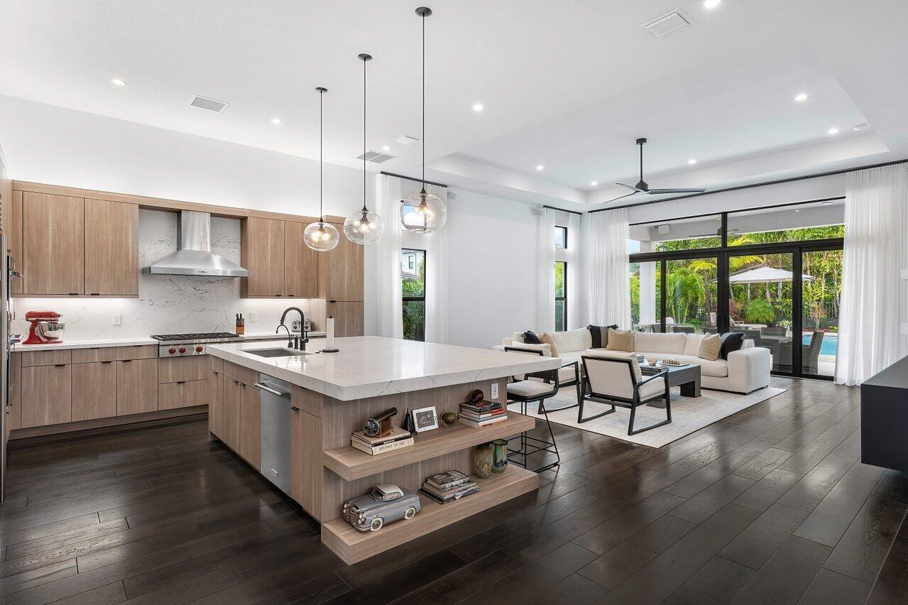 9109 Fiano Place Boca Raton, FL 33496 - Photo 5 of 24 5