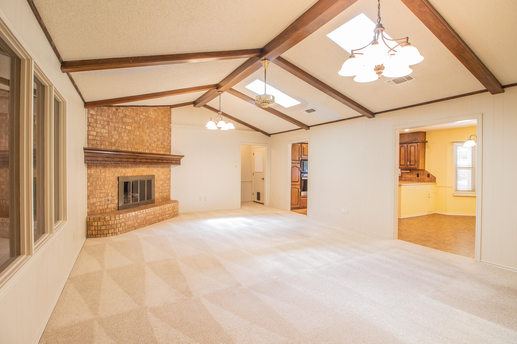 5524 75th Street Lubbock, TX 79424 - Photo 11 of 43 IMG_9122