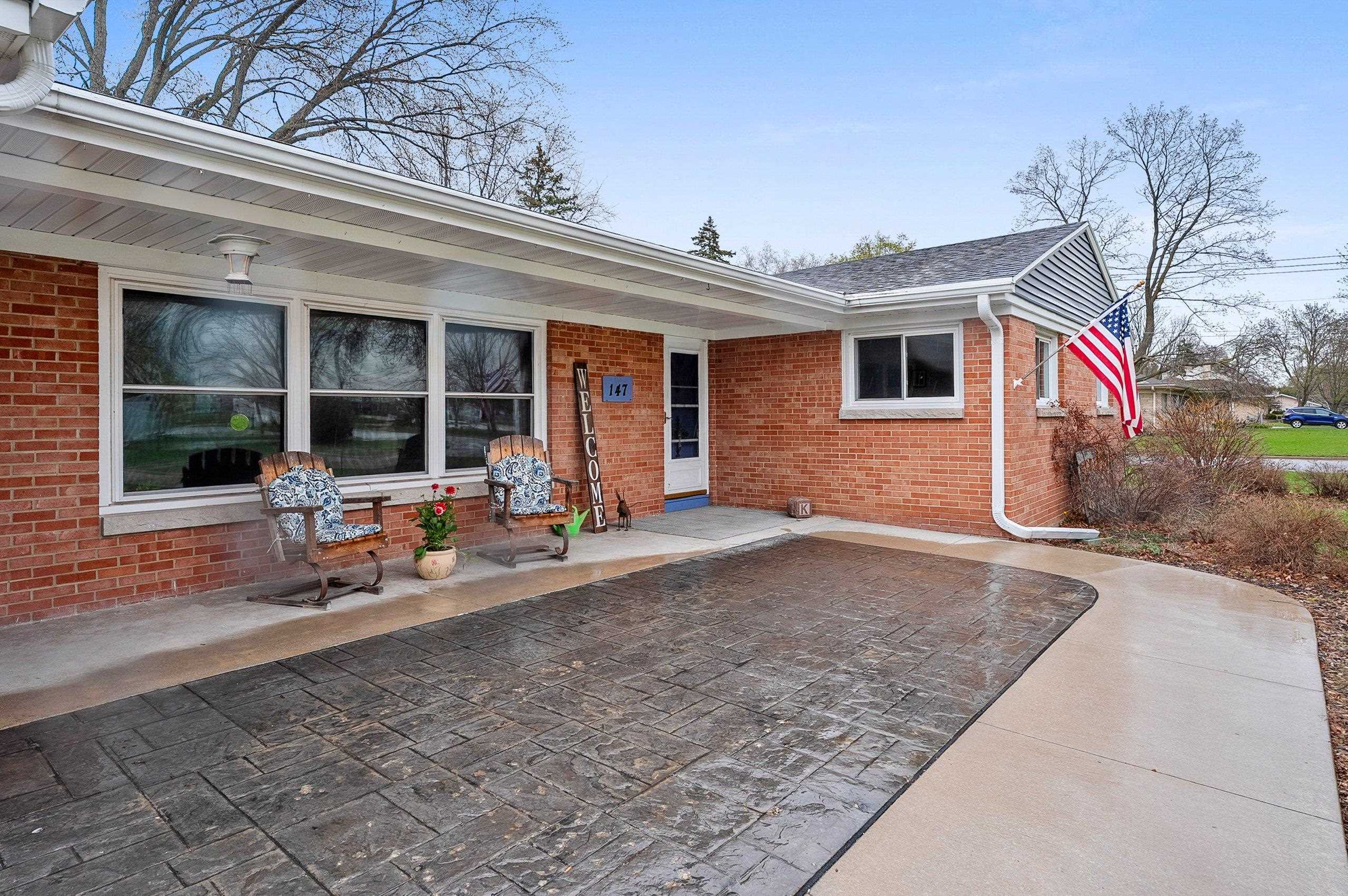 147 Quincy Street Oconto, WI 54153 - Photo 2 of 43