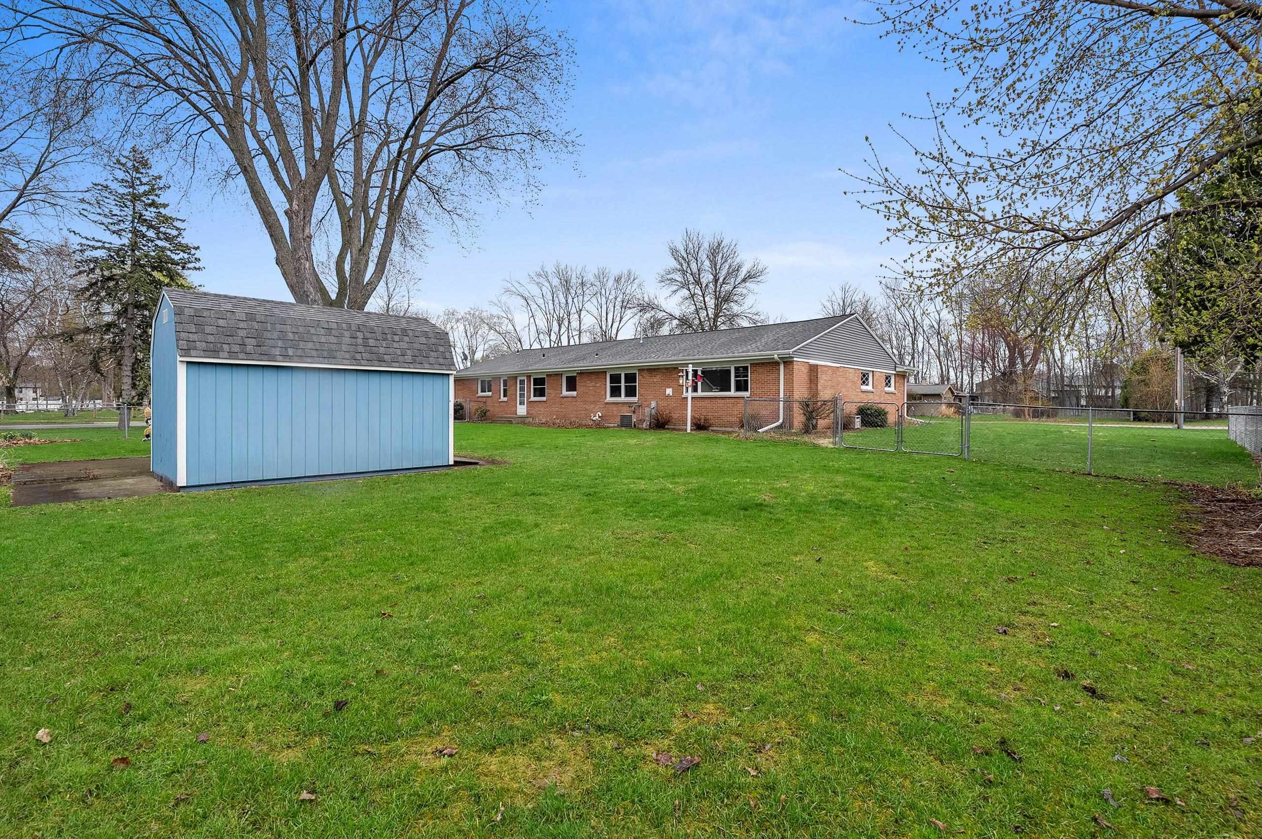 147 Quincy Street Oconto, WI 54153 - Photo 38 of 43