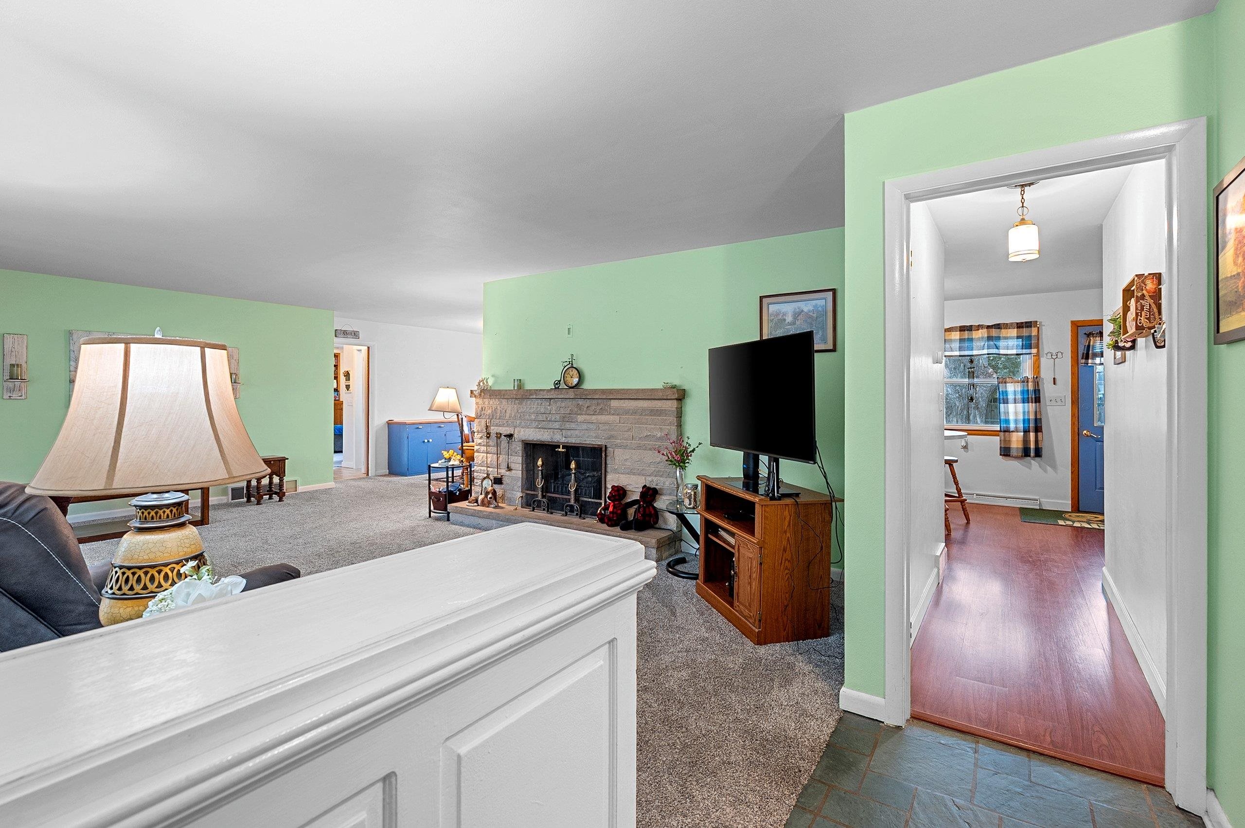 147 Quincy Street Oconto, WI 54153 - Photo 5 of 43