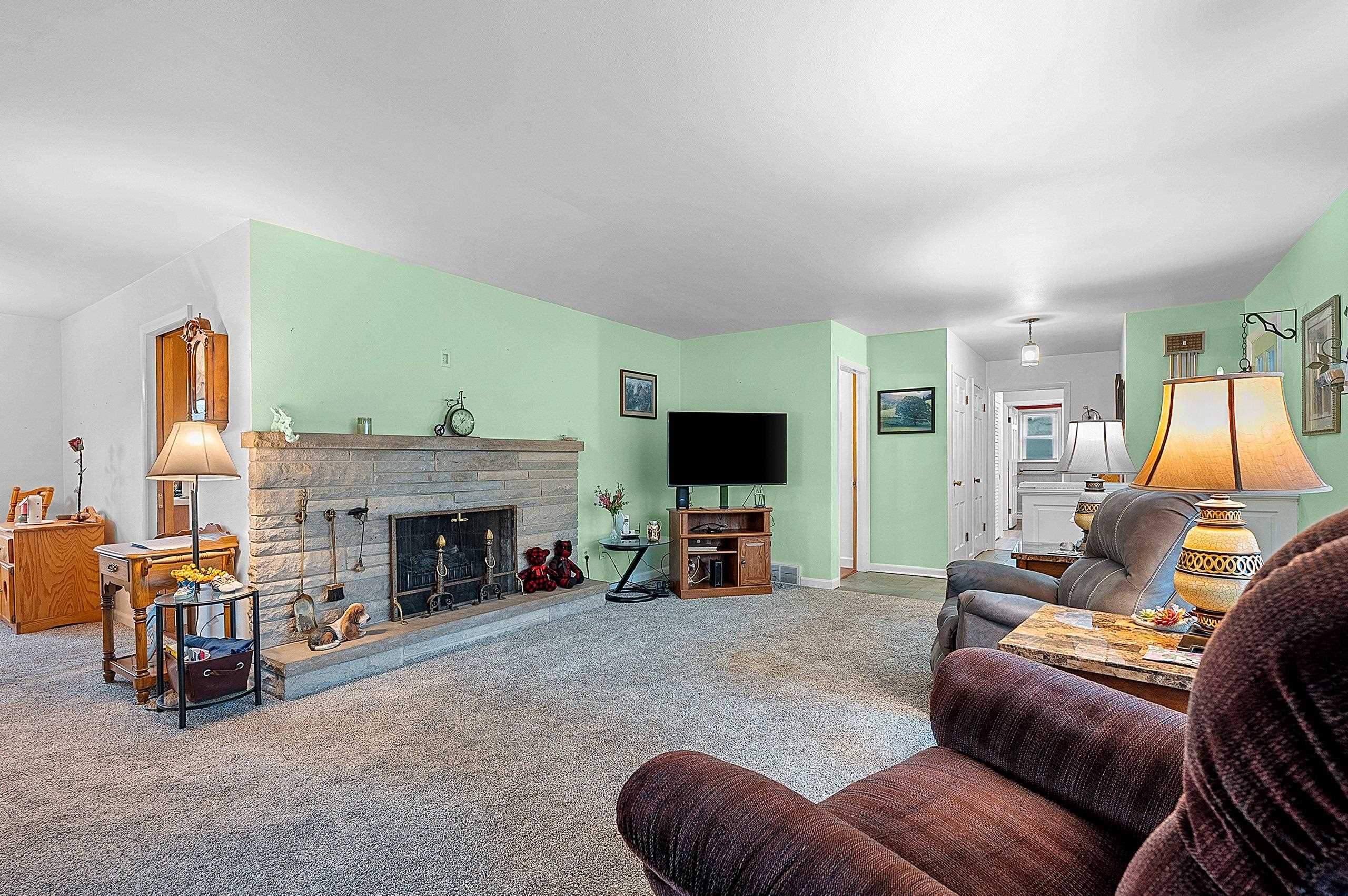 147 Quincy Street Oconto, WI 54153 - Photo 7 of 43