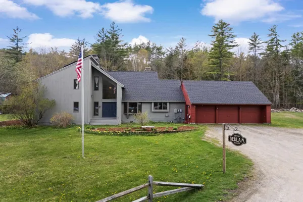$729,000 | 1121 Mt Moosilauke Highway, Wentworth, NH 03282