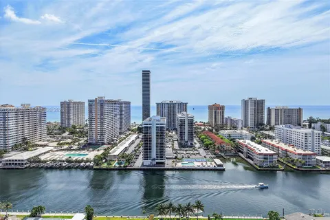 $560,000 | 2017 South Ocean Drive, Unit 910, Hallandale Beach, FL 33009