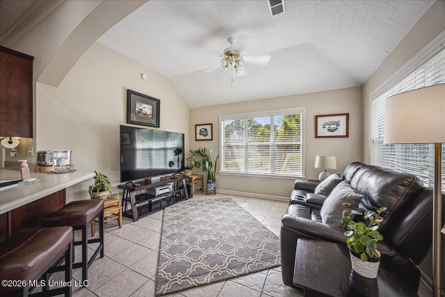 4278 Elizabeth Circle West Olive Branch, MS 38654 - Photo 16 of 32 16-2971798sj-16-4278 Elizabeth Cir W