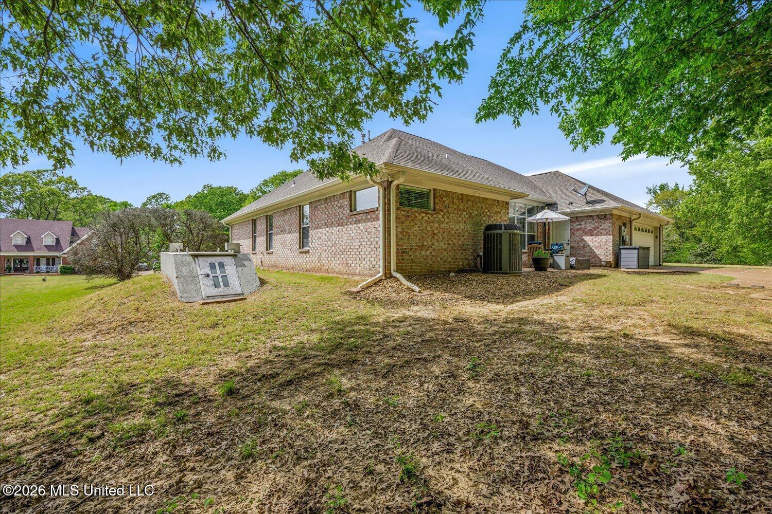 4278 Elizabeth Circle West Olive Branch, MS 38654 - Photo 31 of 32 31-2971798sj-31-4278 Elizabeth Cir W