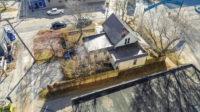 $170,000 | 109 West Mulberry Street, Bloomington, IL 61701