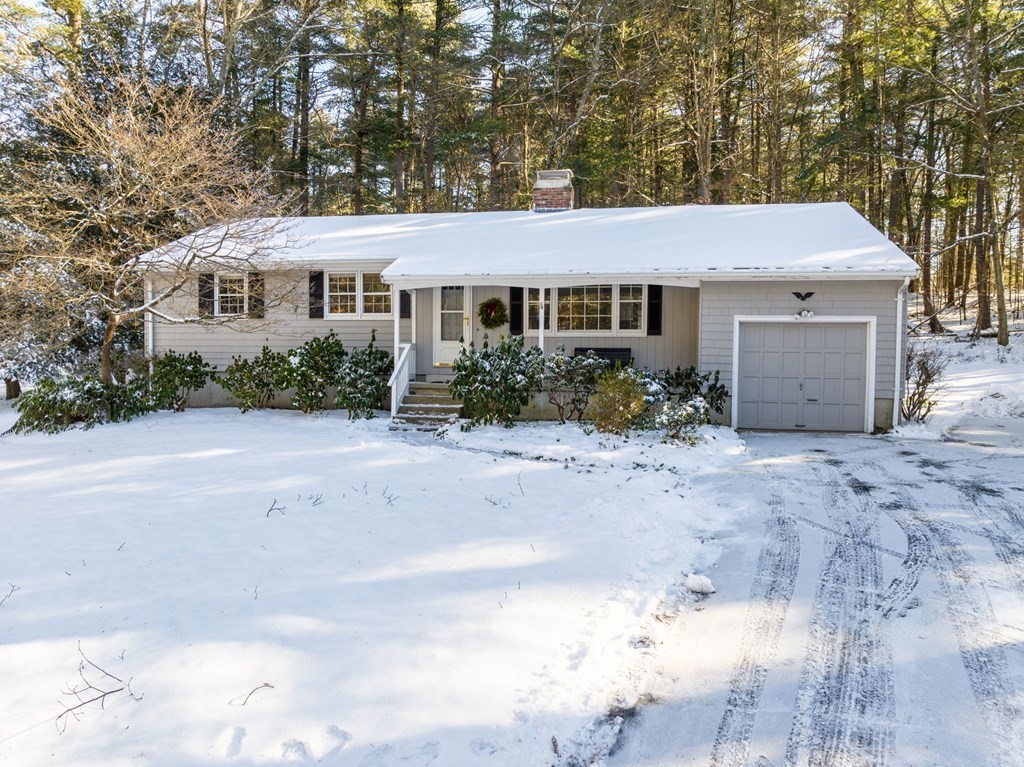43 Colonial Road Sudbury, MA 01776 - Photo 1 of 37 Gallery Image 1