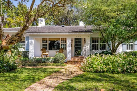$3,590,000 | 935 Escobar Avenue, Coral Gables, FL 33134