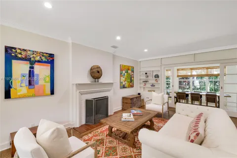 $3,590,000 | 935 Escobar Avenue, Coral Gables, FL 33134
