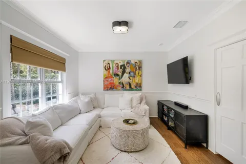 $3,590,000 | 935 Escobar Avenue, Coral Gables, FL 33134