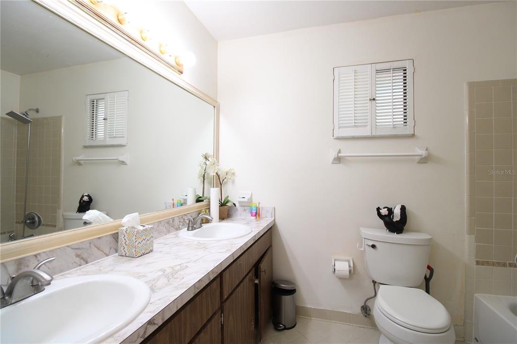 1624 Southwest 77th Terrace Gainesville, FL 32607 - Photo 9 of 11