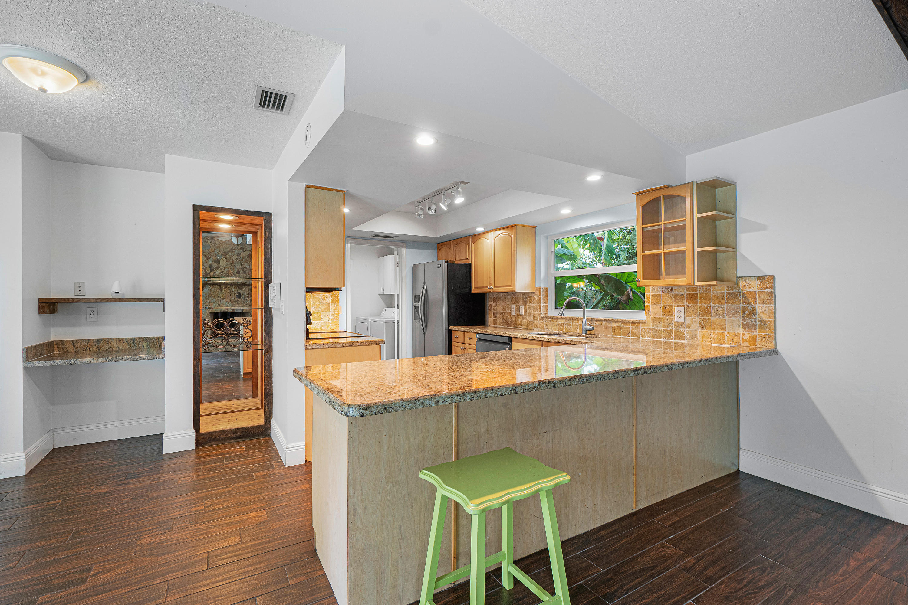 1355 Northwest 16th Street Boca Raton, FL 33486 - Photo 8 of 21 011-1355NW16thStreet-BocaRaton-FL-full