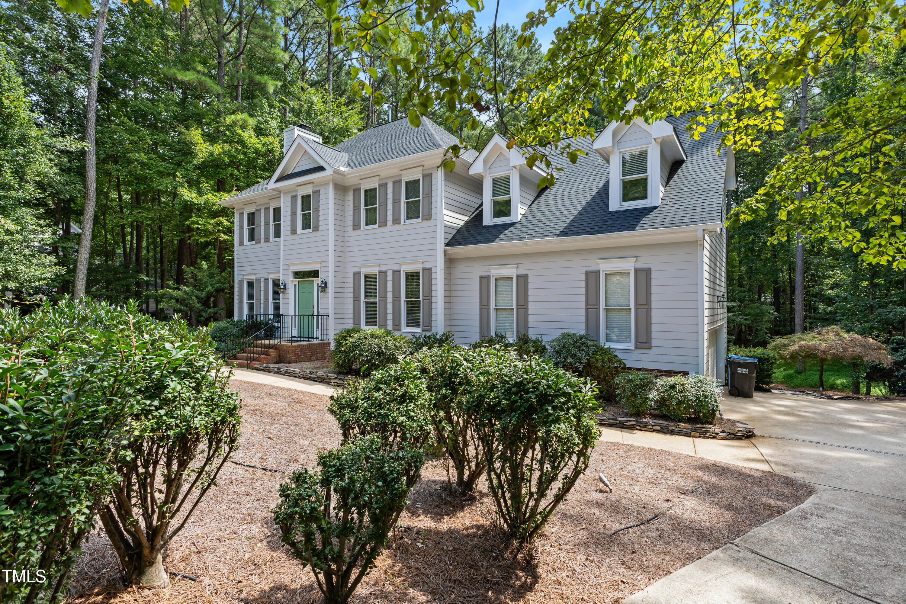 5809 N Hawthorne Way_CY1A0080