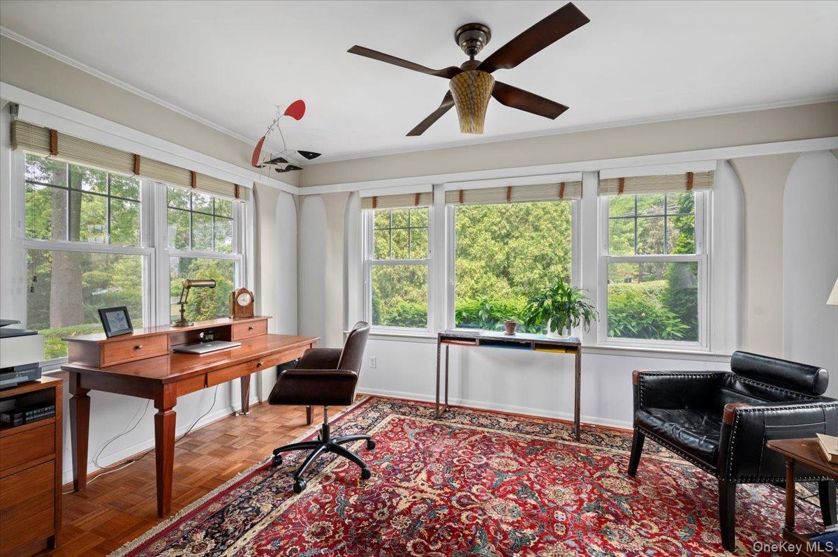 400 Manor Ridge Road Pelham, NY 10803 - Photo 5 of 39 a living room with furniture and a window