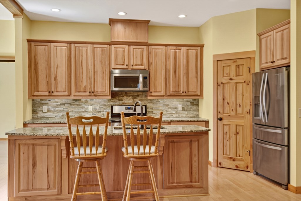 1950 St. Andrews Way Jasper, GA 30143 - Photo 23 of 91 Kitchen with large island