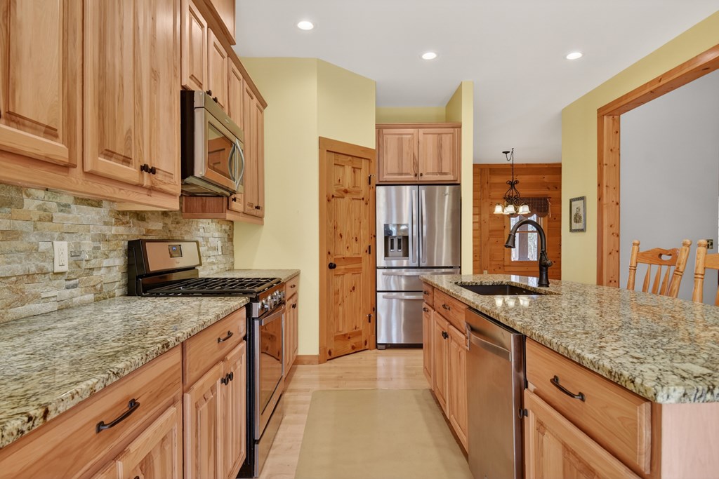 1950 St. Andrews Way Jasper, GA 30143 - Photo 27 of 91 Kitchen