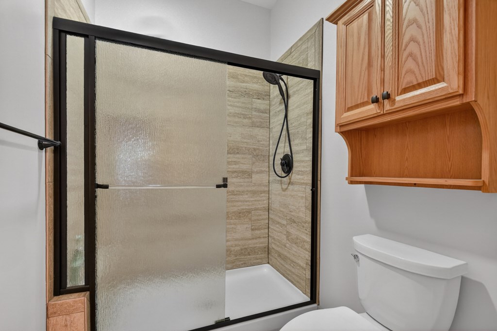 1950 St. Andrews Way Jasper, GA 30143 - Photo 57 of 91 Guest full bath on the main
