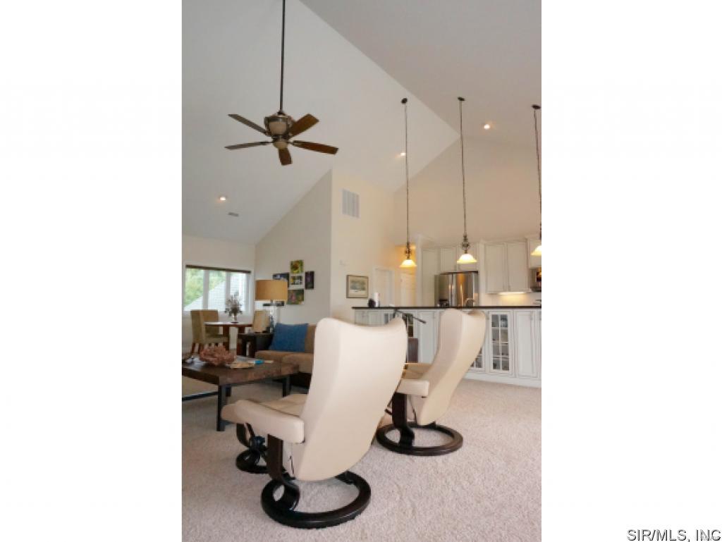 808 Wind Rivers Drive, Unit B Grafton, IL 62037 - Photo 13 of 43 Gallery Image 13