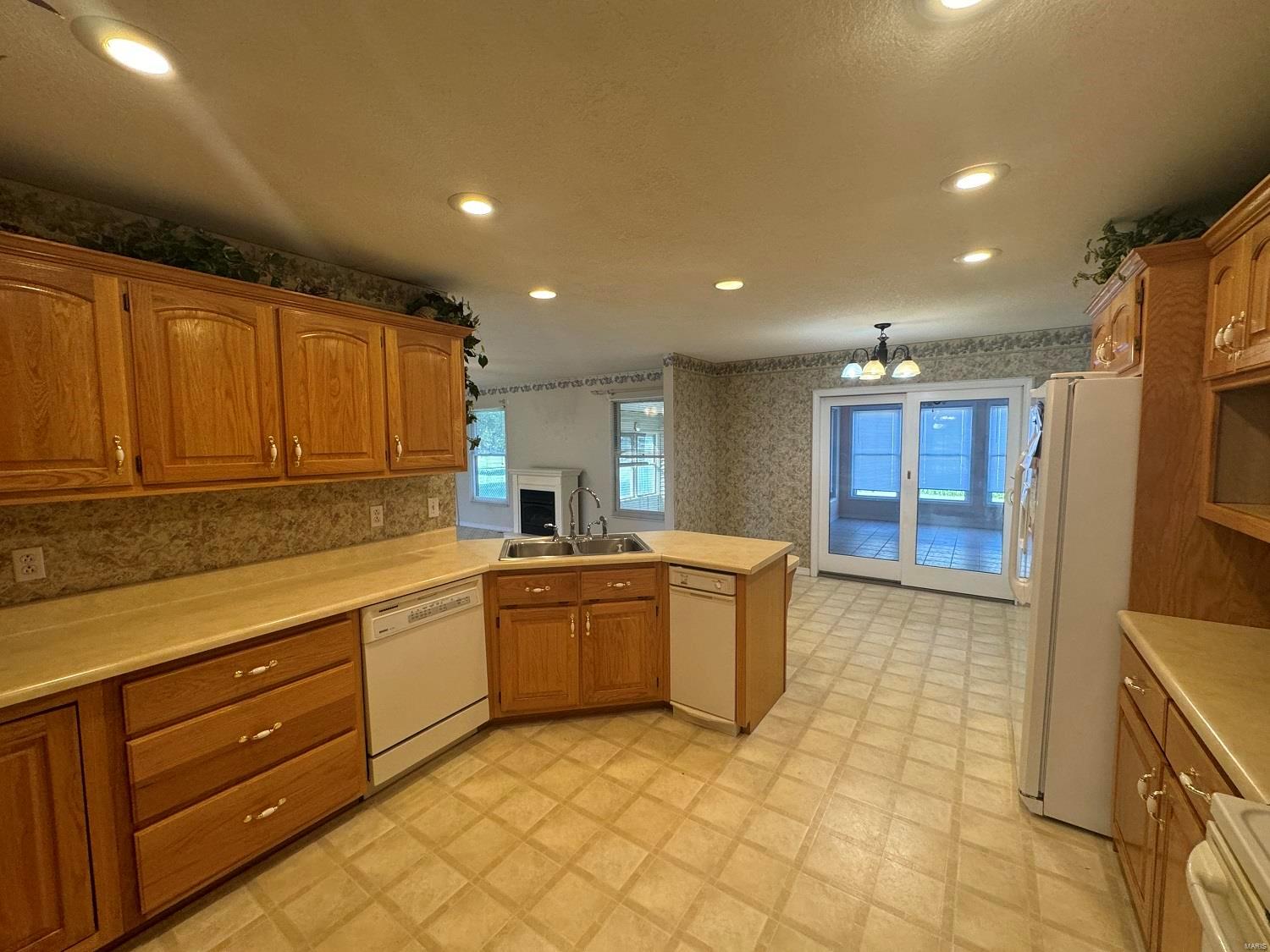 591 D Street Qulin, MO 63961 - Photo 2 of 28