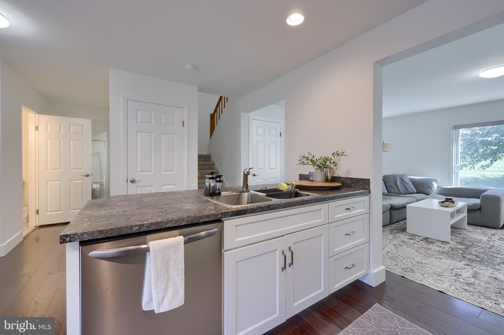 131 Treetops Drive Lancaster, PA 17601 - Photo 10 of 37