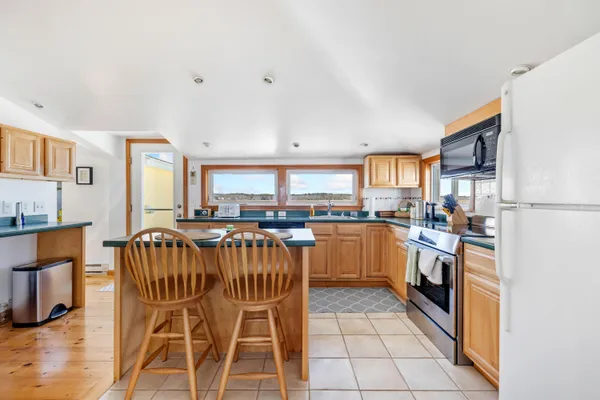 $925,000 | 347 Webhannet Drive, Wells, ME 04090