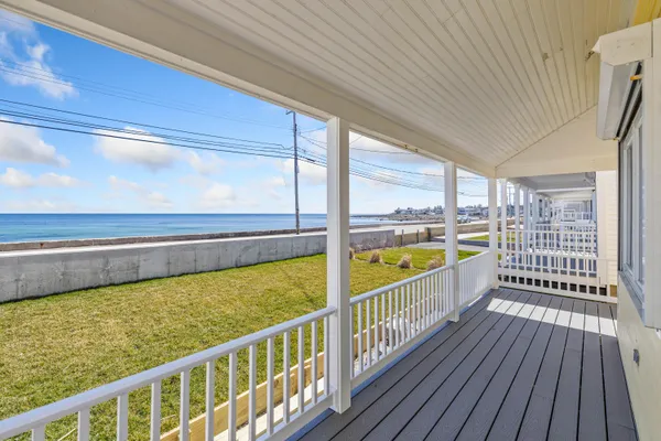 $925,000 | 347 Webhannet Drive, Wells, ME 04090