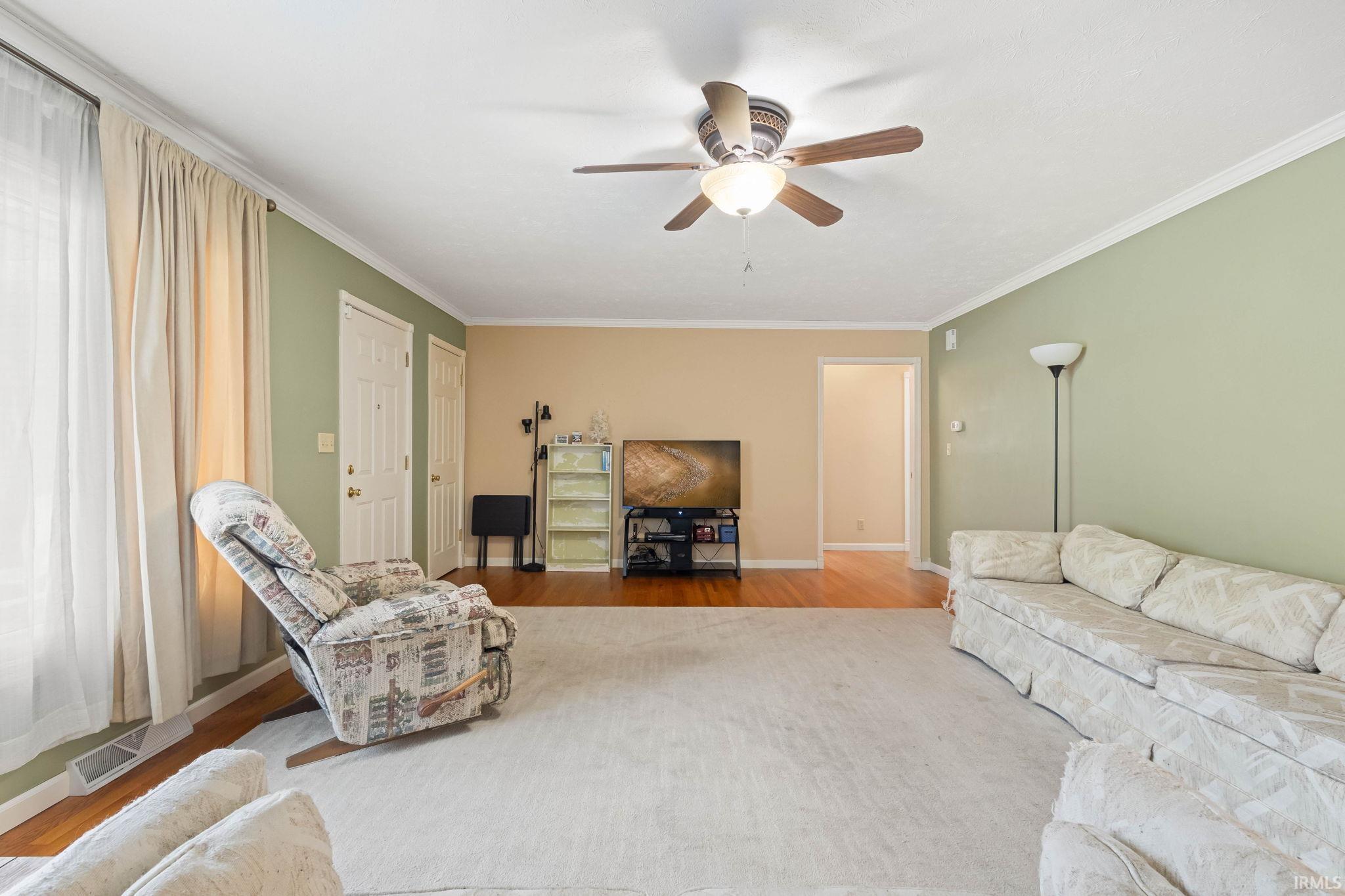 17380 Ireland Road South Bend, IN 46614 - Photo 3 of 32