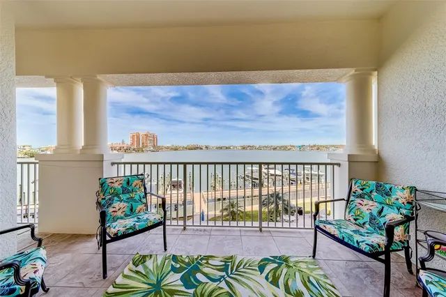 $5,995 | 17745 Gulf Boulevard, Unit 303, Redington Shores, FL 33708