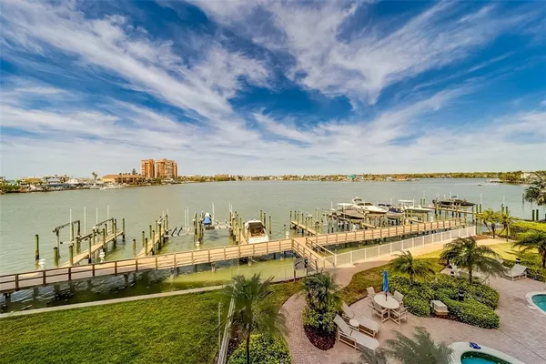 $5,995 | 17745 Gulf Boulevard, Unit 303, Redington Shores, FL 33708