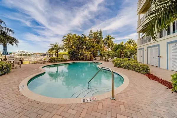 $5,995 | 17745 Gulf Boulevard, Unit 303, Redington Shores, FL 33708