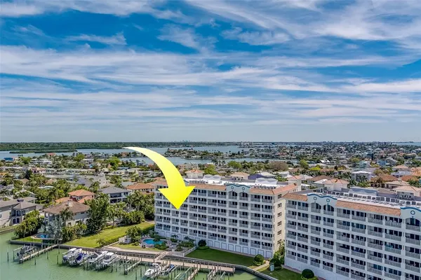 $5,995 | 17745 Gulf Boulevard, Unit 303, Redington Shores, FL 33708