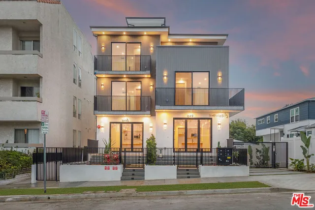 $9,995 | 1651 Selby Avenue, Los Angeles, CA 90024