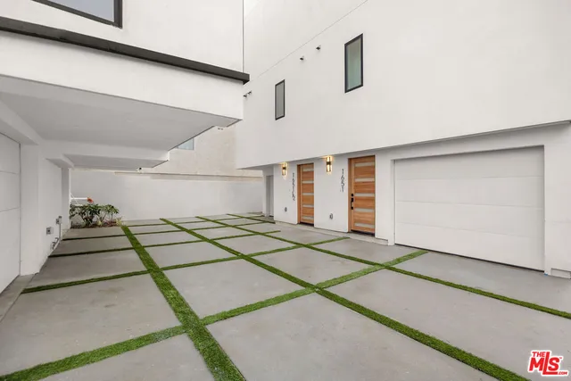 $9,995 | 1651 Selby Avenue, Los Angeles, CA 90024