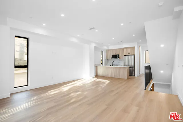 $9,995 | 1651 Selby Avenue, Los Angeles, CA 90024