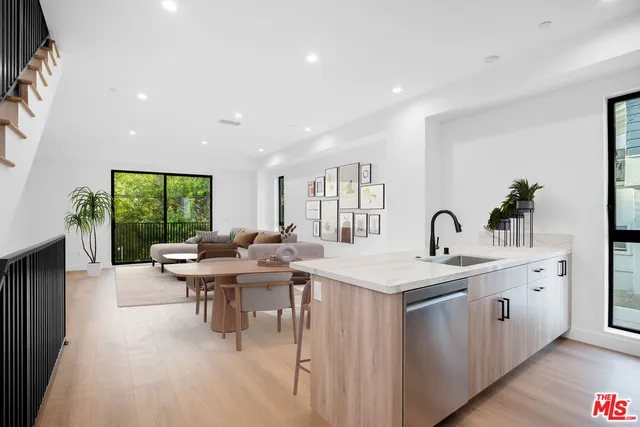 $9,995 | 1651 Selby Avenue, Los Angeles, CA 90024