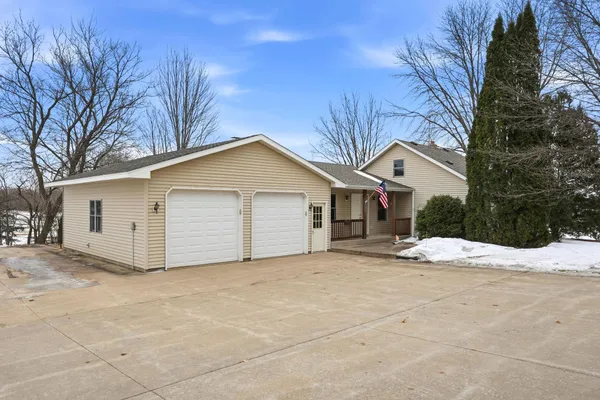 $999,000 | 14785 County Road 122, Watertown, MN 55388