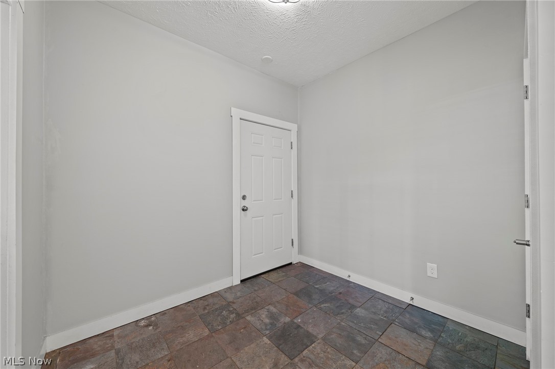 24376 Georgetown Road Richmond Heights, OH 44143 - Photo 26 of 45