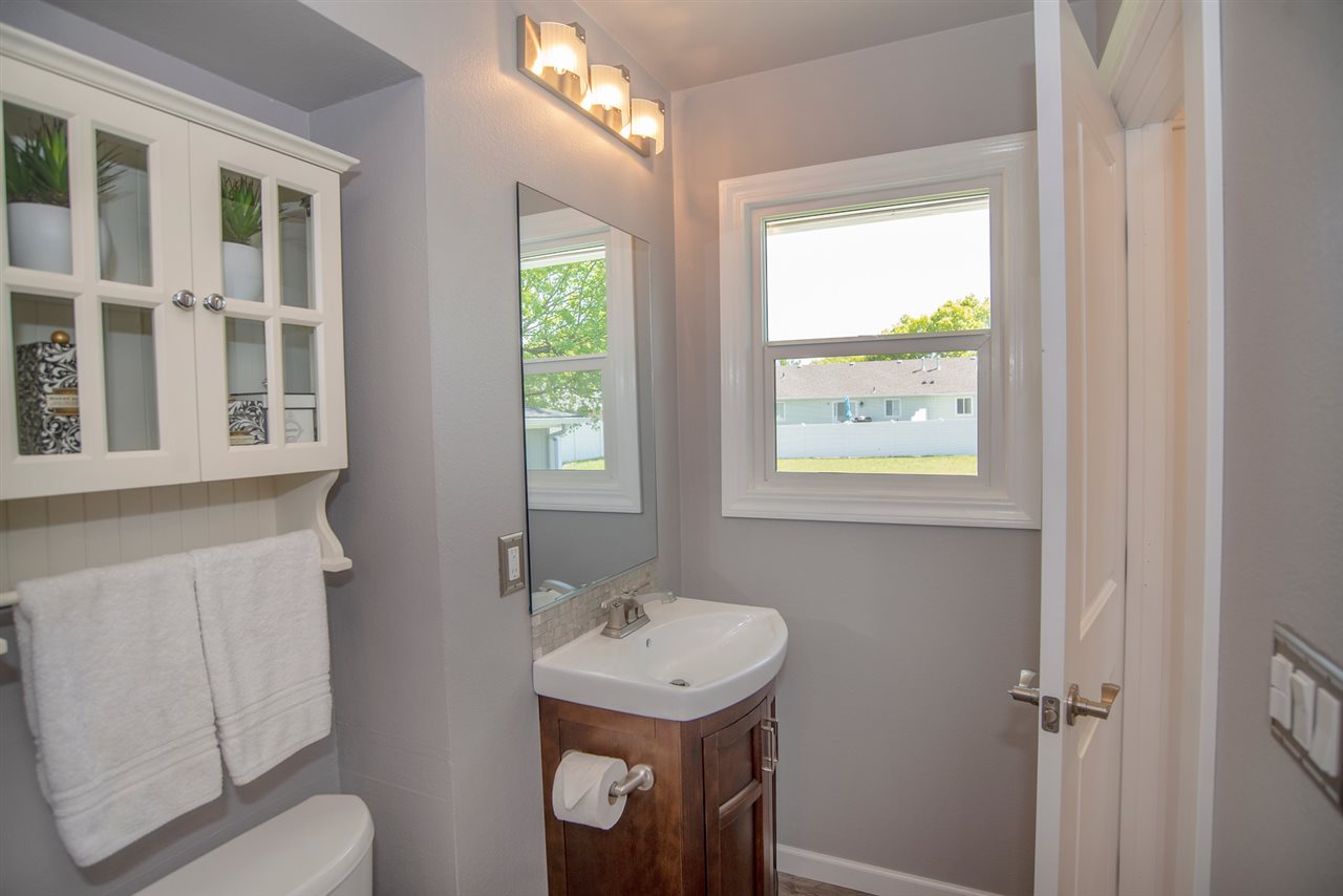 1426 North Bowdish Road Spokane Valley, WA 99206 - Photo 12 of 20 Gallery Image 12