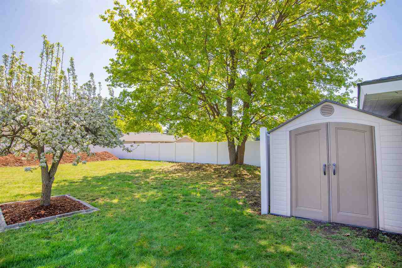 1426 North Bowdish Road Spokane Valley, WA 99206 - Photo 18 of 20 Gallery Image 18