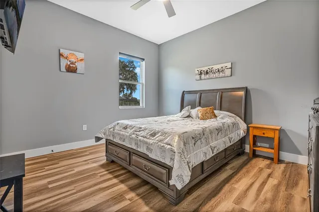 a en suite bathroom with a sink and mirror