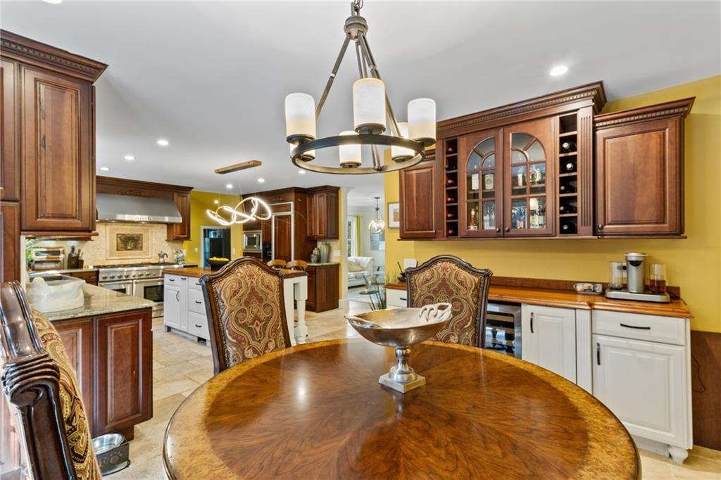 1532 Huntingdon Trail Atlanta, GA 30350 - Photo 11 of 64